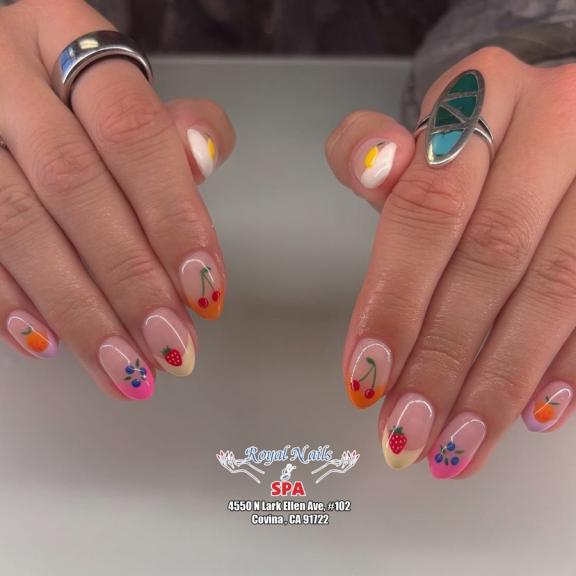 Royal Nails & Spa 01082025 (5)